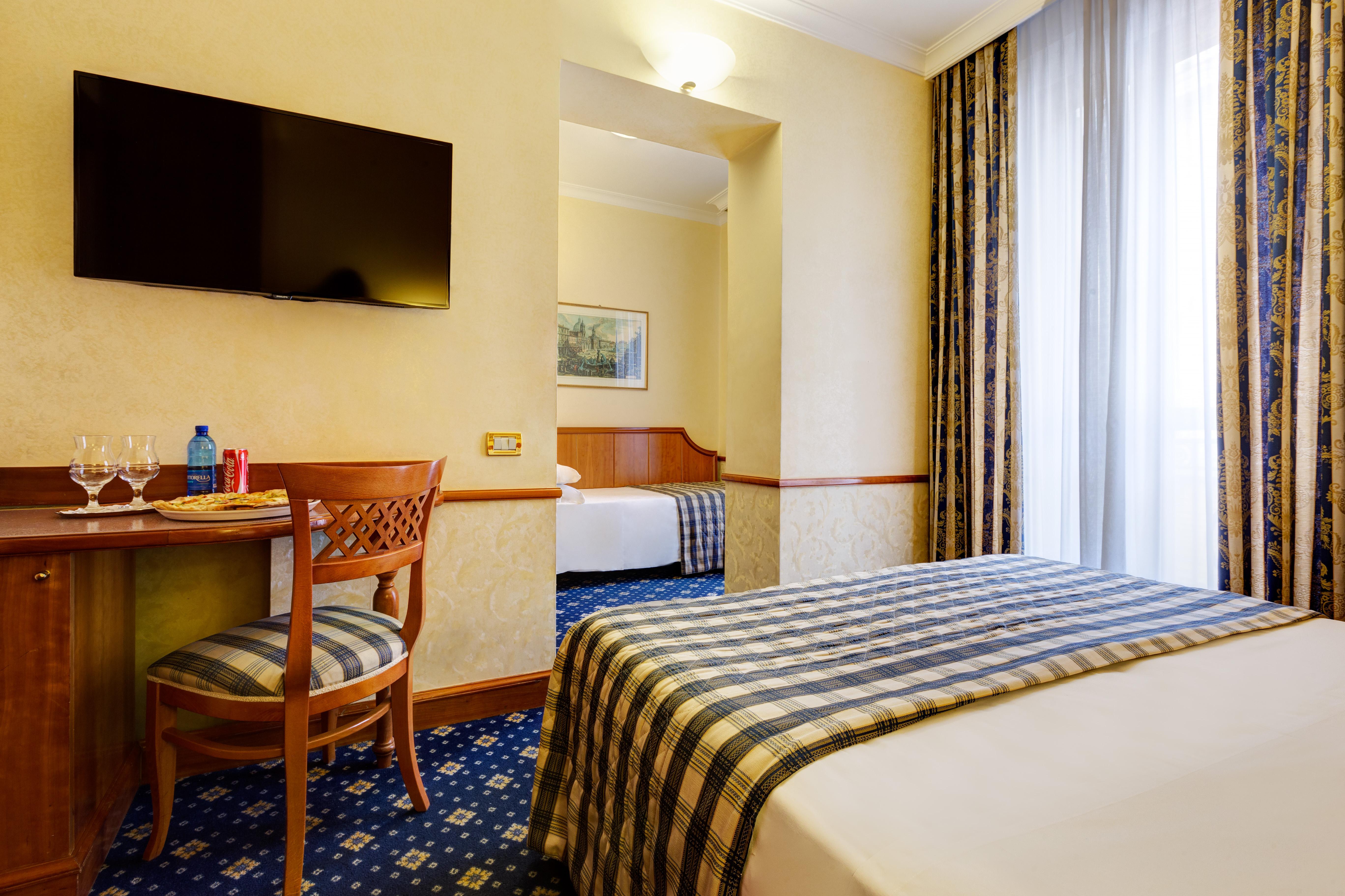 Hotel Amalfi Roma Esterno foto