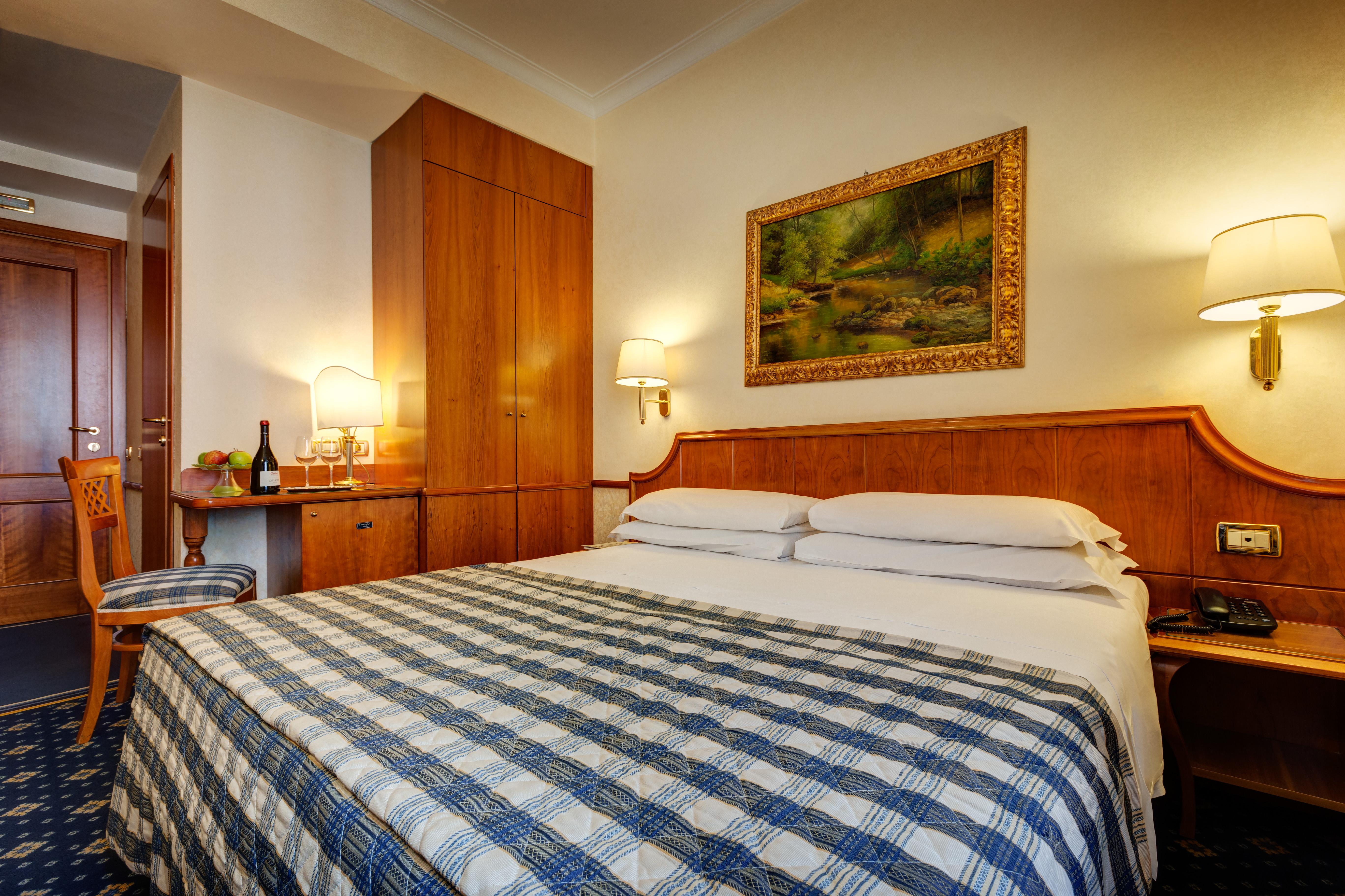 Hotel Amalfi Roma Esterno foto