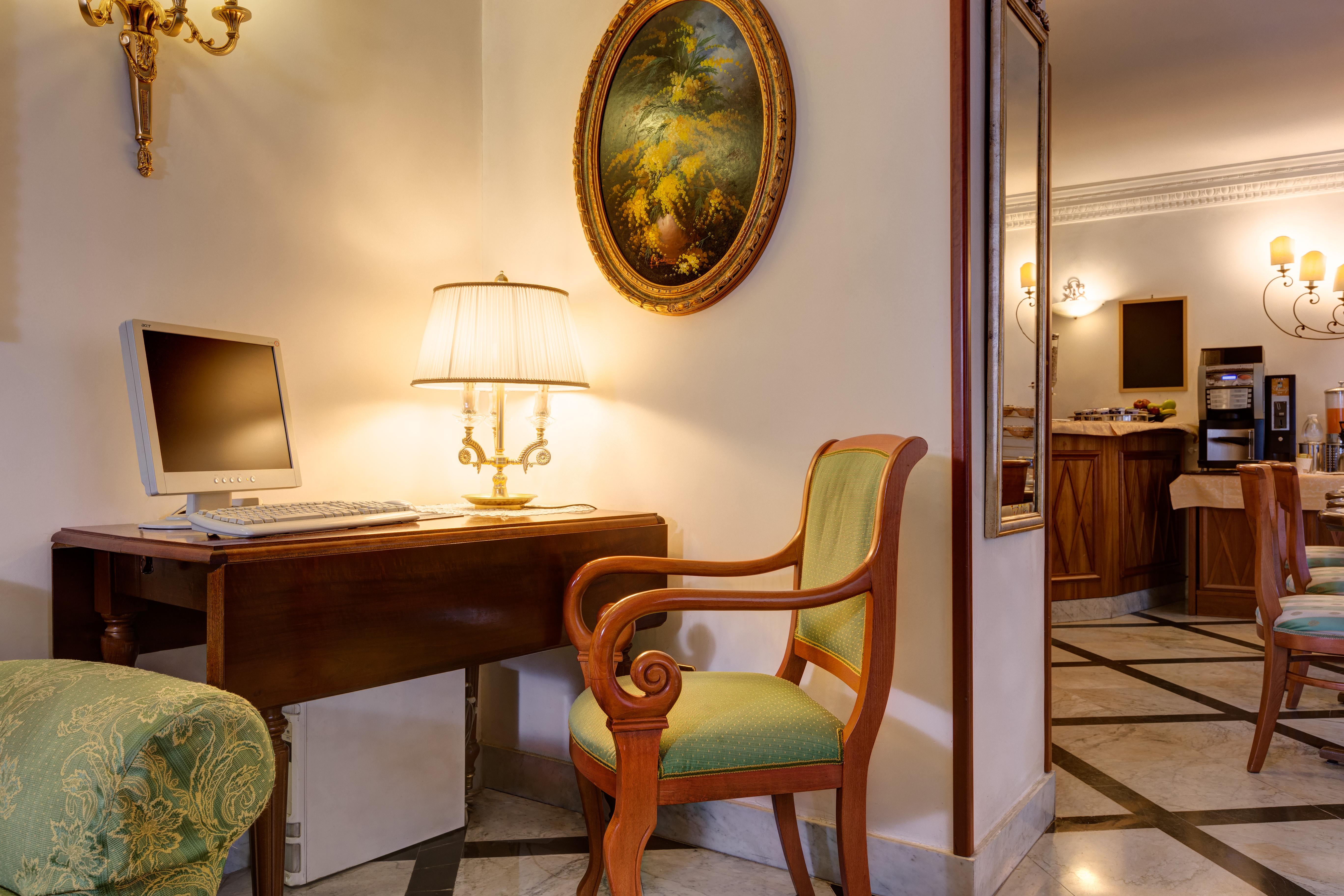 Hotel Amalfi Roma Esterno foto