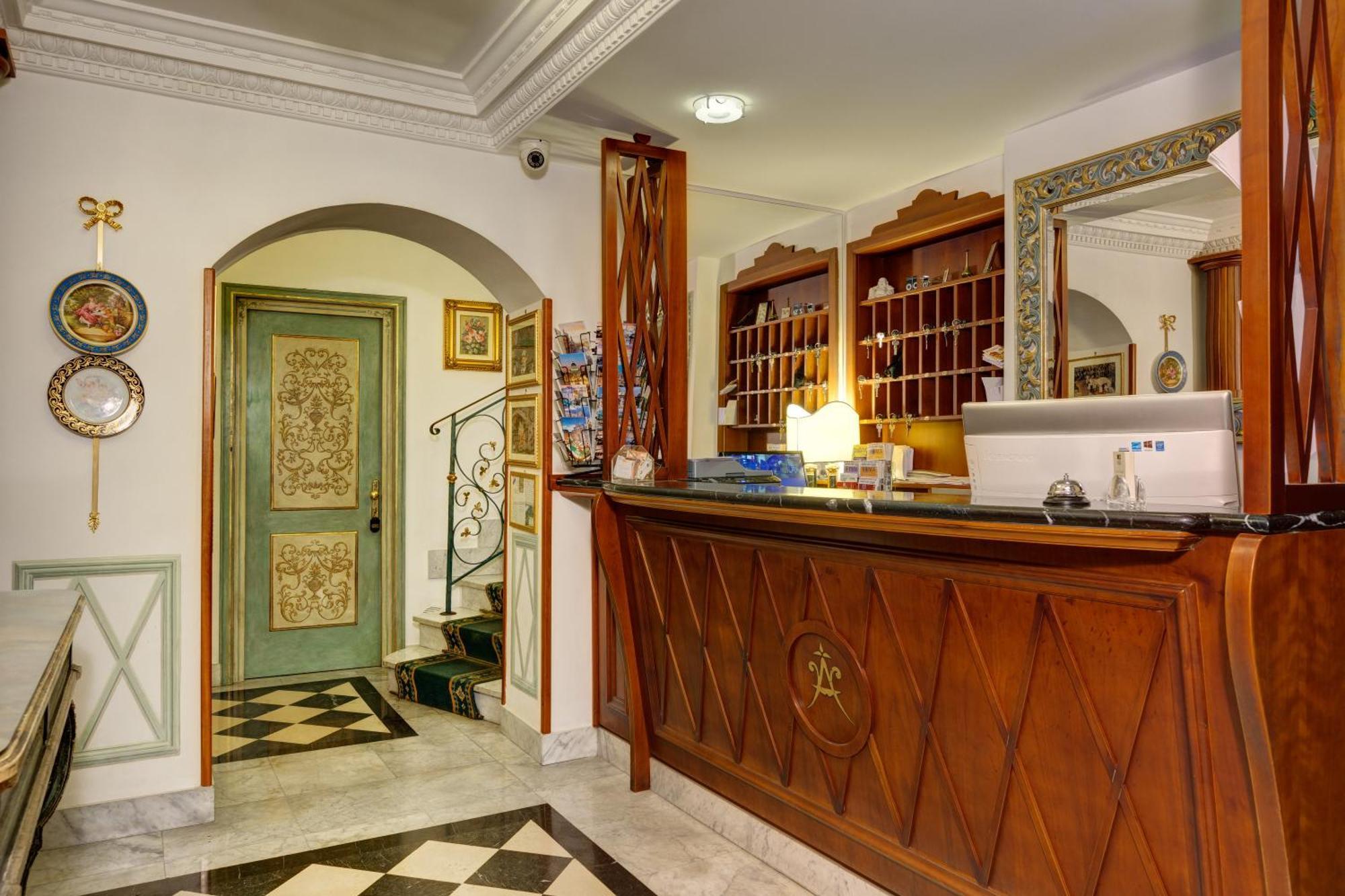 Hotel Amalfi Roma Esterno foto